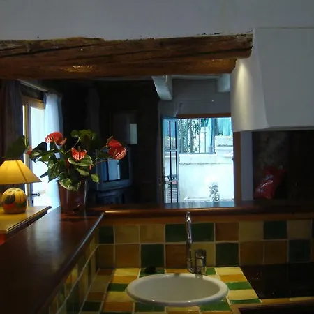 En Bordure De Piscine Dans Un Domaine Clos Et Paisible Apartamento Plaissan